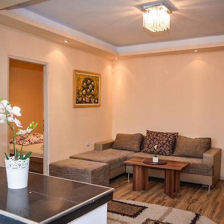 Apartment Ruza Kladovo Exterior photo