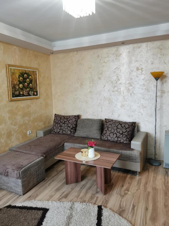 Apartment Ruza Kladovo Exterior photo
