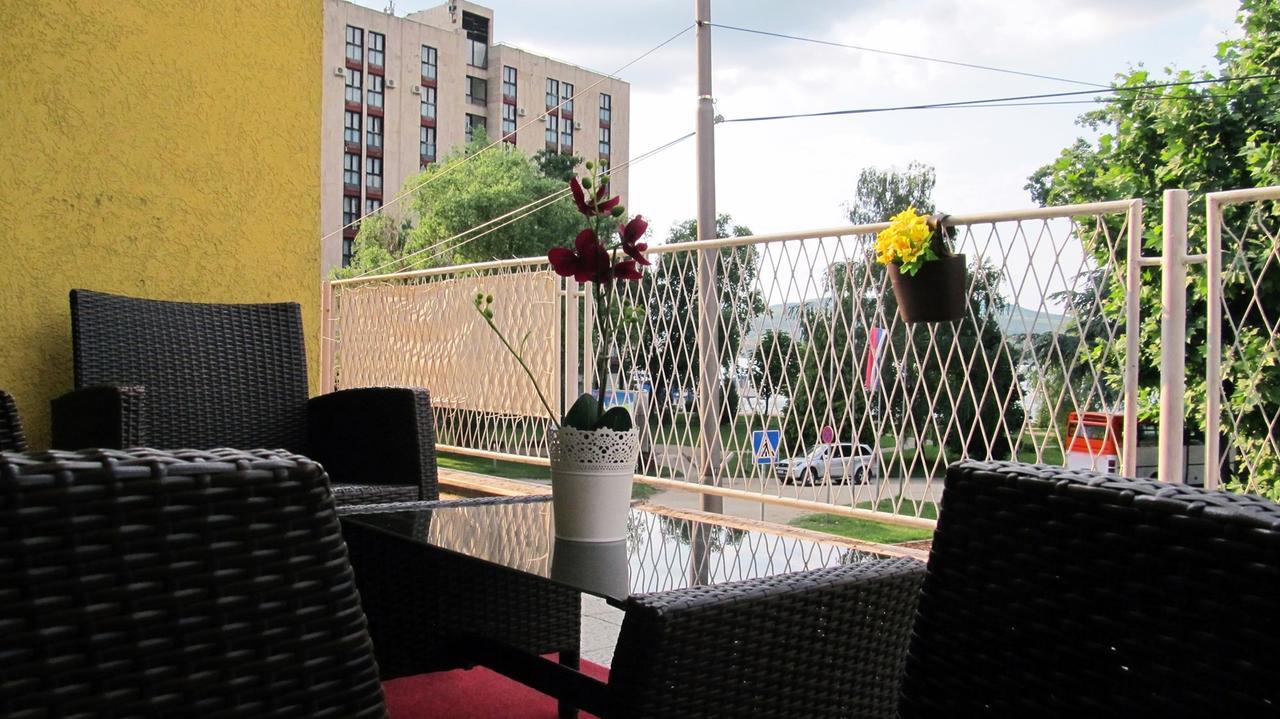 Apartment Ruza Kladovo Exterior photo